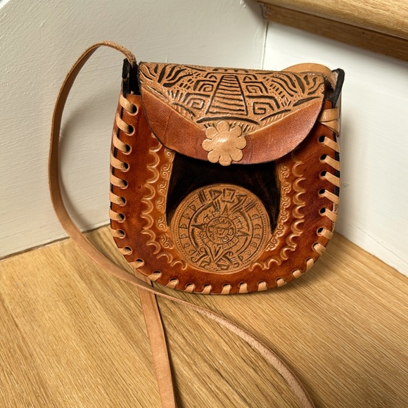 Handmade Handbags - Leather handmade tooled small purse snap closure Mexico camel brown